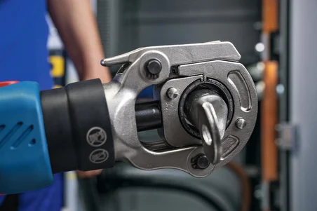 Bosch GPH 18V-60 Akülü Hidrolik Sıkma Makinesi