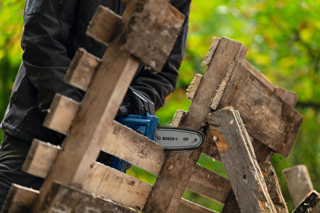 GKE 18V-15 Solo Zincirli Ağaç Kesme