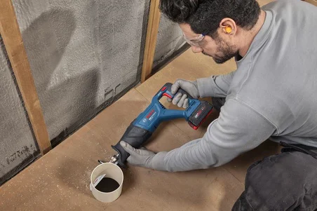 Bosch GSA 18V-280 Akülü  Panter Testere Solo