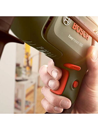 Bosch Easyimpact 600 + Bosch 33 Parça Delme ve Vidalama Seti