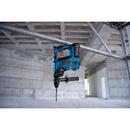 Gbh 18V-28 C 1x4 Ah Procore Akülü Kırıcı Delici Bez Çantalı