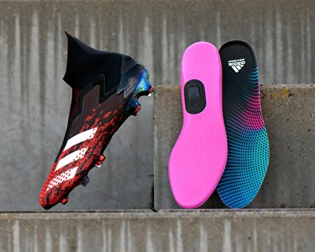 adidas Pembe Digital Fifa Oyun Çipi FS0156 Gmr Pack