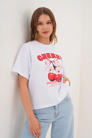 Kadın Beyaz Oversize Cherry Awesome Summer Baskılı Tişört