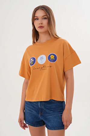 Taba Kadın Oversize Çiçek Everything Is Possible Baskılı Tişört