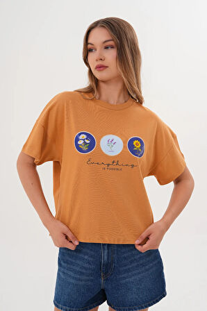 Taba Kadın Oversize Çiçek Everything Is Possible Baskılı Tişört