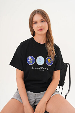 Siyah Kadın Oversize Çiçek Everything Is Possible Baskılı Tişört