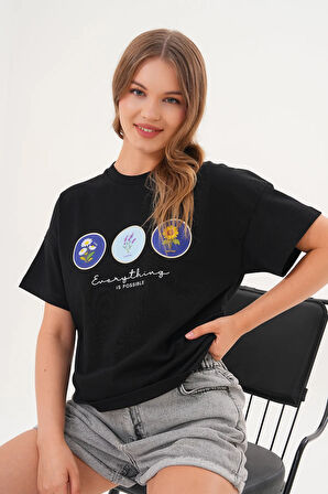 Siyah Kadın Oversize Çiçek Everything Is Possible Baskılı Tişört