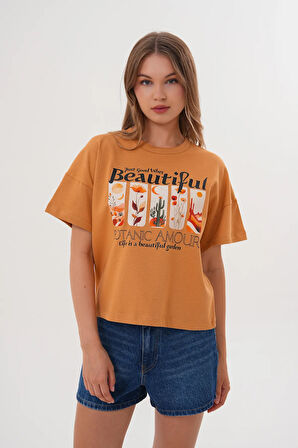 Kadın Taba Oversize Tişört – Botanik Baskılı,Beautiful / Botanic Amour Yazılı