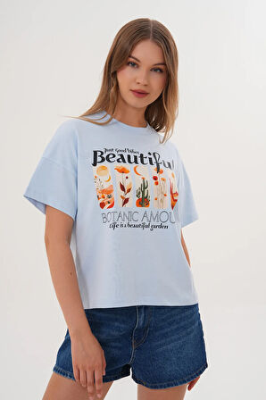 Kadın Mavi Oversize Tişört – Botanik Baskılı,Beautiful / Botanic Amour Yazılı
