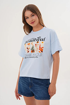 Kadın Mavi Oversize Tişört – Botanik Baskılı,Beautiful / Botanic Amour Yazılı