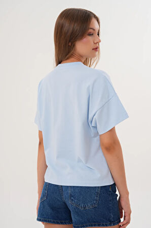 Kadın Mavi Oversize Tişört – Botanik Baskılı,Beautiful / Botanic Amour Yazılı
