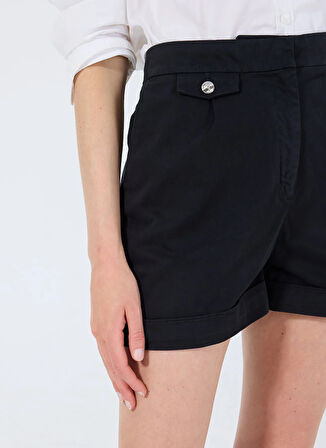 Siyah Kadın Normal Bel Normal Kalıp Şort 50540402