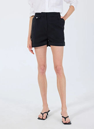 Siyah Kadın Normal Bel Normal Kalıp Şort 50540402