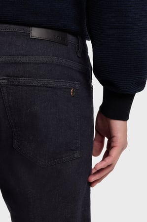 Boss Pamuklu Slim Fit Düz Paça Jeans Erkek KOT PANTOLON 50553407 401 LACİVERT