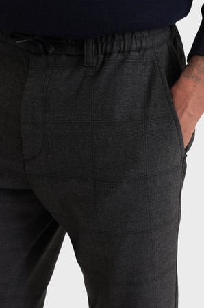 Boss Tapered Fit Bağlamalı Bel Düz Paça Pantolon Erkek PANTOLON 50571678 001 SİYAH