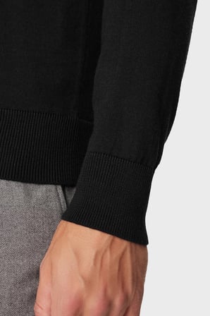 Boss Logolu Pamuklu Regular Fit Yarım Fermuarlı Dik Yaka Kazak Erkek KAZAK 50571928 001 SİYAH