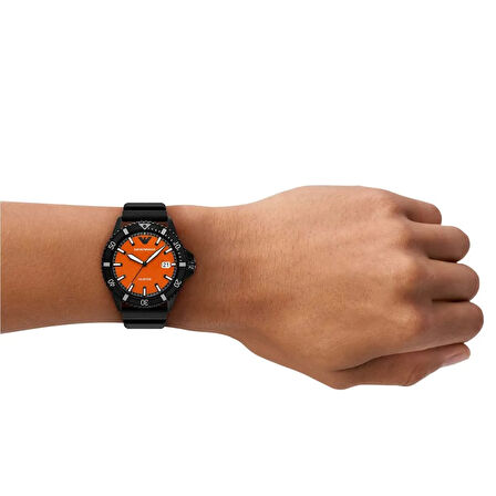 Emporio Armani AR11684 Erkek Kol Saati