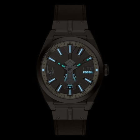 Fossil FLE1245SET Star Wars™ Mandalorian™ Everett Kol Saati ve Yaka İğnesi Seti