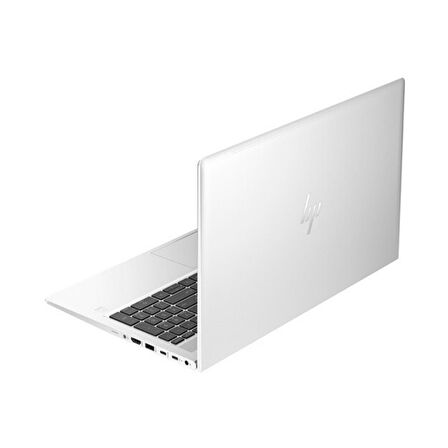 HP 650 G10 i7-1355U 32 GB 1 TBSSD 15.6" FHD Windows 11 Home 8A576EA BT45