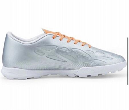 Puma Ultra 4.4TT Halı Saha Ayakkabısı 106735-01