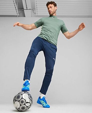 Puma 107529-03 Ultra Play It Erkek Futsal Salon Halı Saha Ayakkabısı
