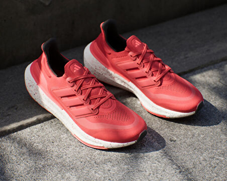 adidas Ultraboost Light Erkek Koşu Ayakkabısı IG0746 Kırmızı