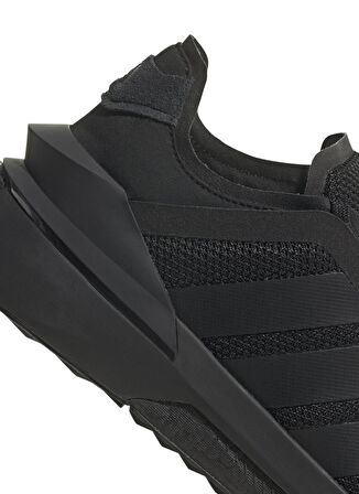 adidas Siyah Erkek Koşu Ayakkabısı IE2642 AVRYN