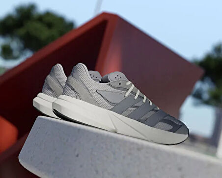 Adidas Lightblaze Erkek Günlük Ayakkabı IH8607 Renkli