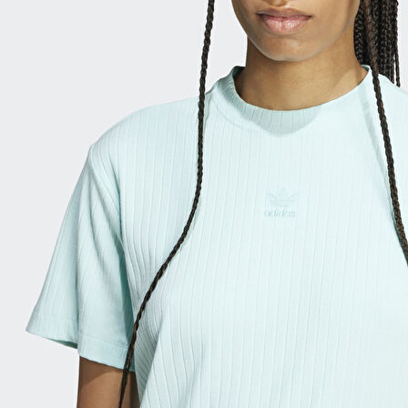 adidas JC8060 ESS WR TEE Kadın T-Shirt