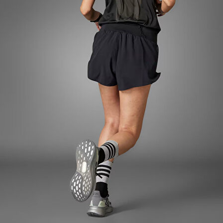 Adidas Kadın Koşu - Yürüyüş Şort Ult Pckt Short It3449