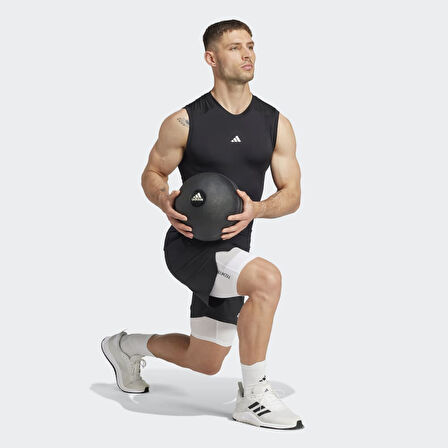 adidas IW5838 TF BASE SHORT T Erkek Spor Tayt Şort