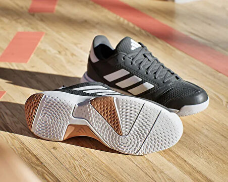 adidas Ligra 8 M Erkek Kapalı Saha/SalonAyakkabısı IH0526 Siyah