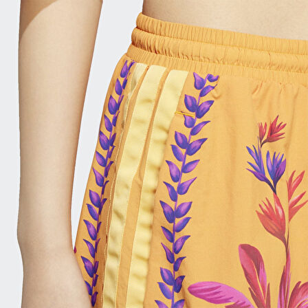 adidas JD6289 FARM PRM SHORT Kadın Şort