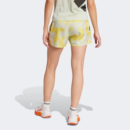 adidas Terrex Multi Light Printed Kadın Sarı Koşu Şortu