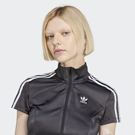 adidas JD0277 SHORTSLEEVE TT Kadın Tracktop