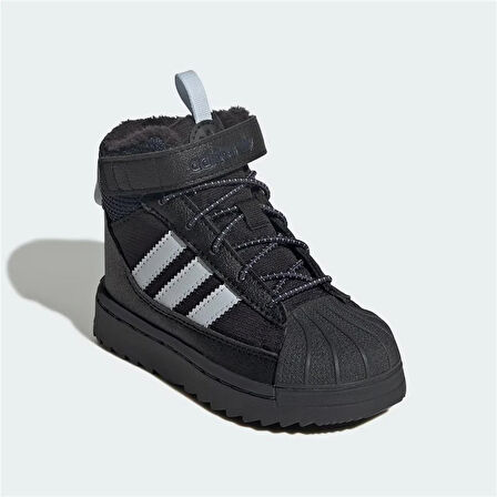 SUPERSTAR WINTER TREK I