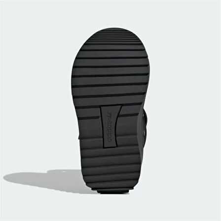 SUPERSTAR WINTER TREK I