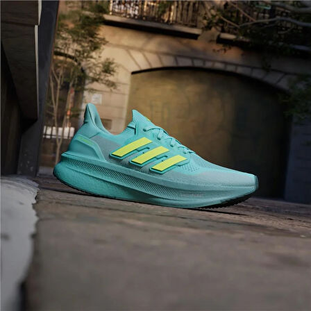 ULTRABOOST 5