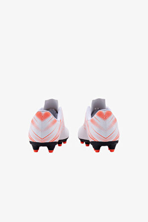 Puma Attacanto FgAg Erkek Beyaz Krampon (Çim Zemin) 10747713