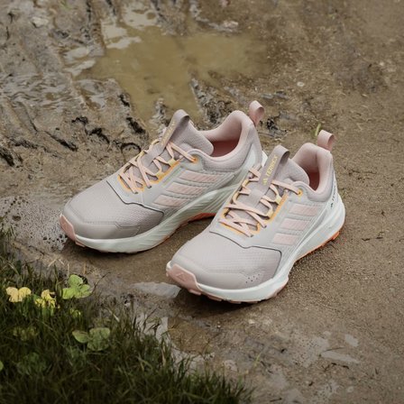 Adidas Terrex Tracefinder 2 Kadın Koşu Ayakkabısı JR9141