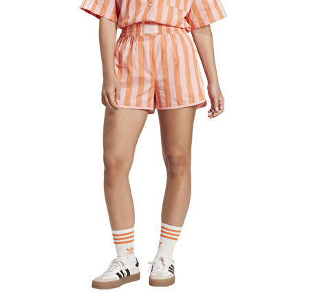 KC0747-K adidas Resort Shorts Kadın Şort Ve Kapri Turuncu