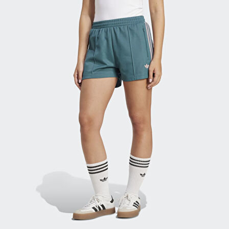 adidas KC0682 SHORTS Kadın Şort