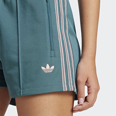 adidas KC0682 SHORTS Kadın Şort
