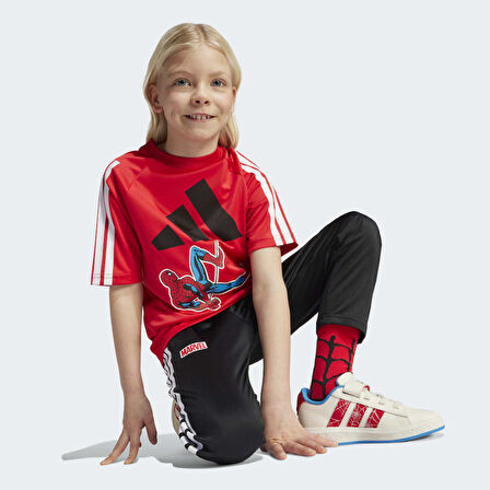 adidas JM0832 LK MRVL SM T Çocuk Tişört