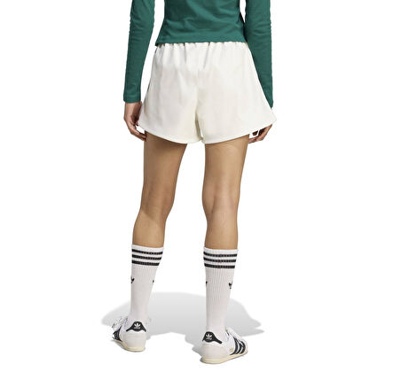 JW2624-K adidas Pleather Shorts Kadın Şort Ve Kapri Beyaz
