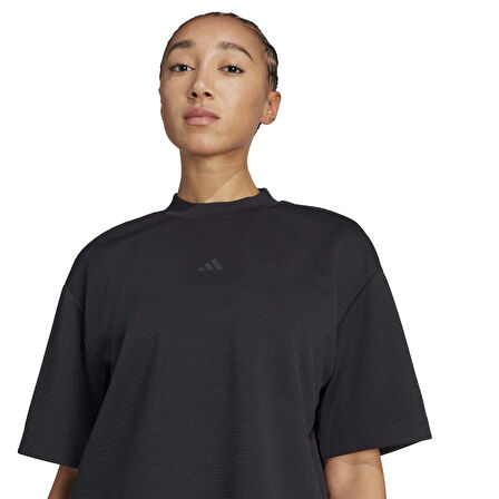 Adidas Kadın Günlük T-shirt Motion Jm4474