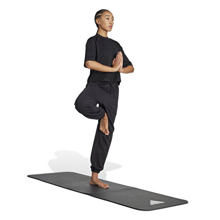 Adidas Kadın Günlük T-shirt Motion Jm4474