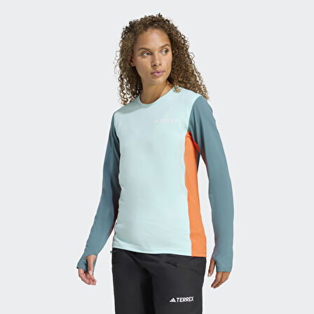 adidas JC8199 MULTI SYNT LS W Kadın Tişört