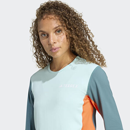 adidas JC8199 MULTI SYNT LS W Kadın Tişört