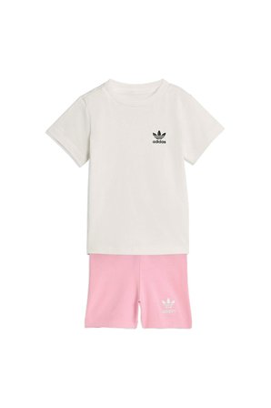 adidas Bebek  Pembe  Eşofman CS TEE SET KE2352